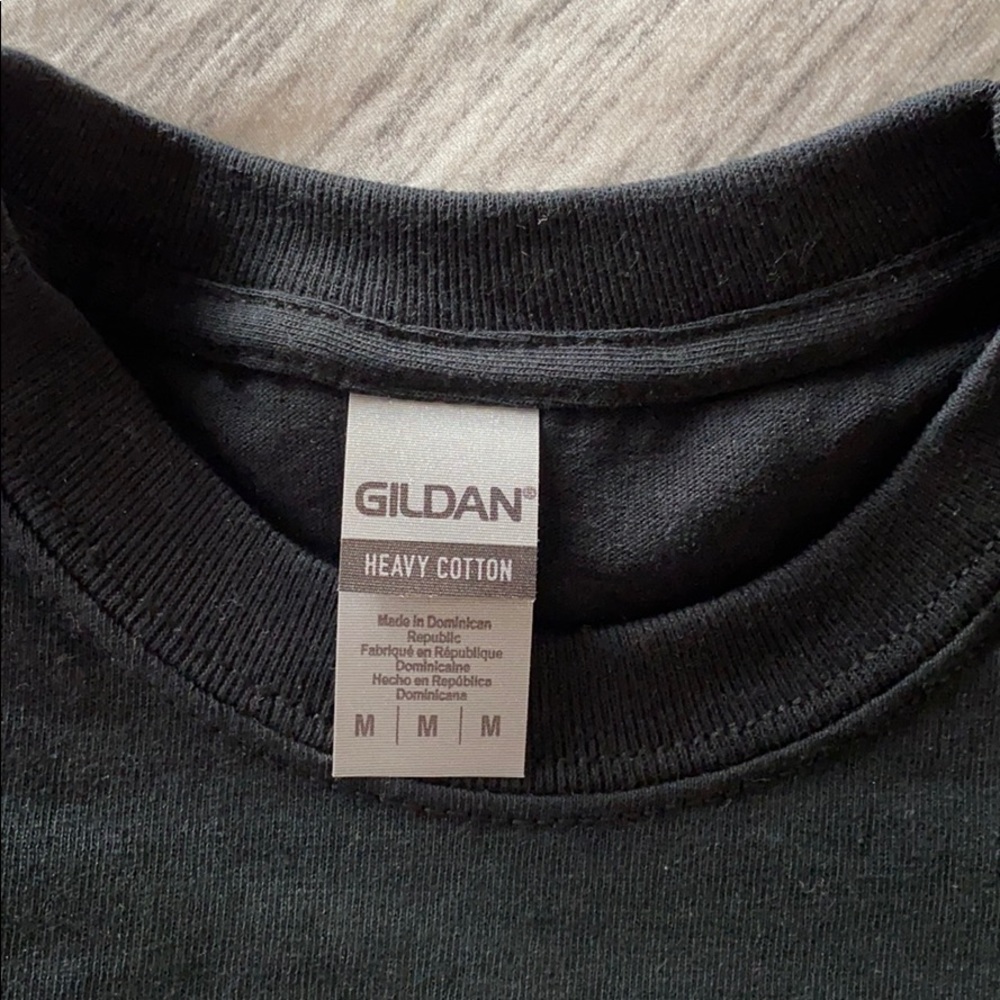 Graphic tee - Picture 2 of 3